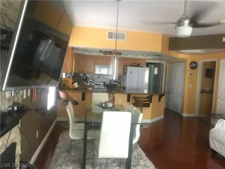 Photo #5: 2225207 Listing 