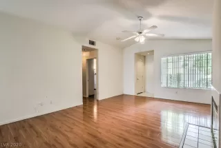 Photo #6: 2225217 Listing