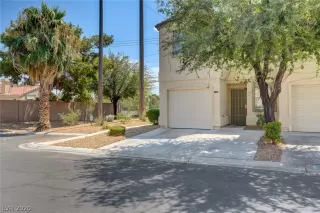 Photo #1: 2225218 Listing