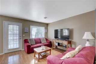 Photo #3: 2225218 Listing