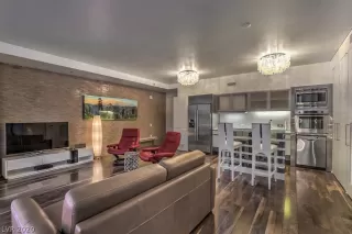 Photo #5: 2225219 Listing