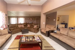 Photo #5: 2225244 Listing 