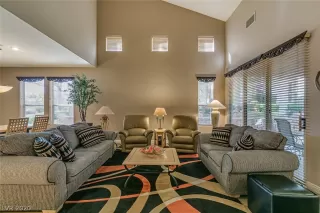 Photo #4: 2225264 Listing