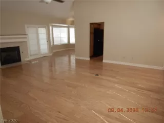 Photo #2: 2225281 Listing 