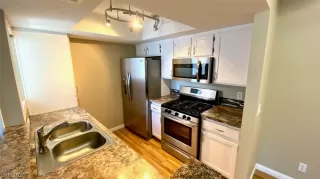 Photo #3: 2225333 Listing