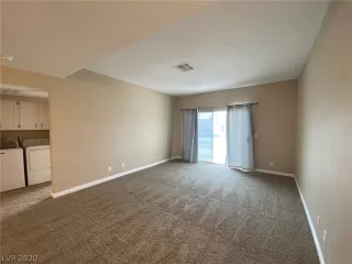 Photo #4: 2225333 Listing