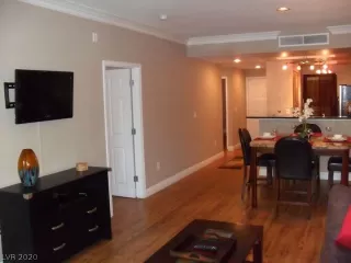 Photo #1: 2225391 Listing