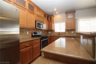 Photo #5: 2225402 Listing 