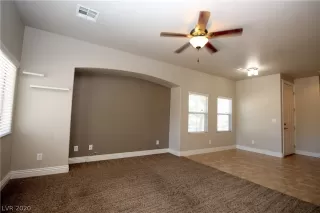 Photo #6: 2225402 Listing 