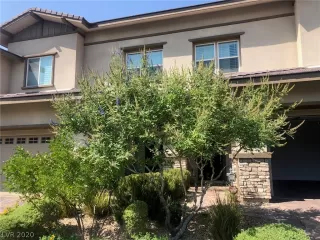 Photo #1: 2225417 Listing 