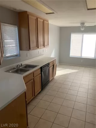 Photo #1: 2225428 Listing