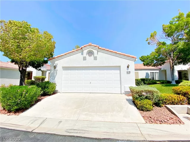 MLS: 2225448 Condo For Sale