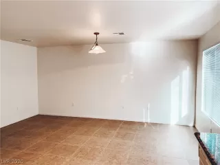 Photo #6: 2225457 Listing