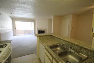 Photo #2: 2225505 Listing