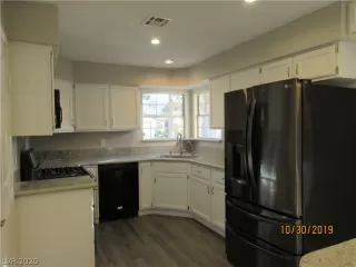 Photo #1: 2225524 Listing