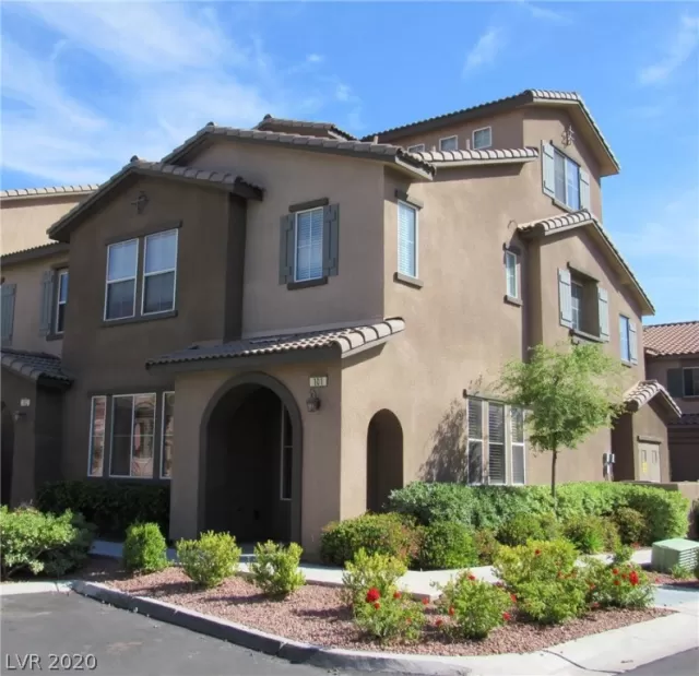 MLS: 2225558 Condo For Sale