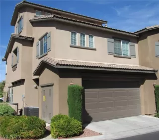 Photo #2: 2225558 Listing