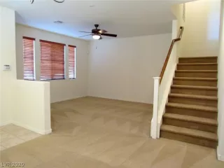 Photo #4: 2225558 Listing