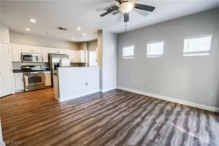 Photo #5: 2225589 Listing 