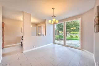 Photo #6: 2225596 Listing 