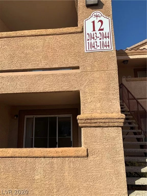 MLS: 2225619 Condo For Sale