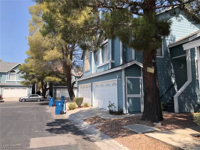 MLS: 2225644 Condo For Sale