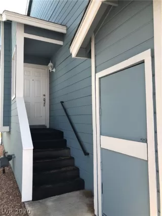 Photo #2: 2225644 Listing