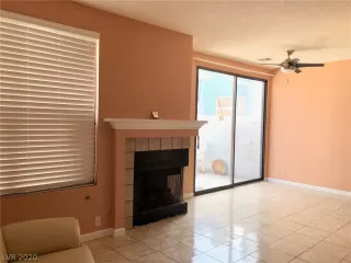 Photo #3: 2225644 Listing