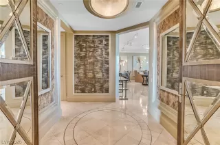 Photo #3: 2225648 Listing