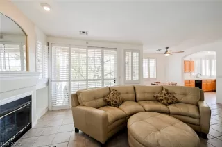 Photo #2: 2225701 Listing 