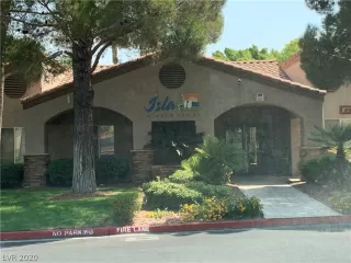 Photo #1: 2225727 Listing