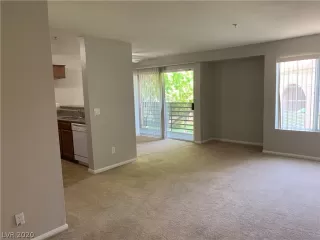 Photo #2: 2225727 Listing