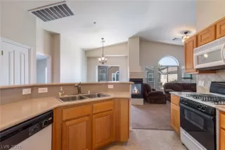 Photo #6: 2225754 Listing 