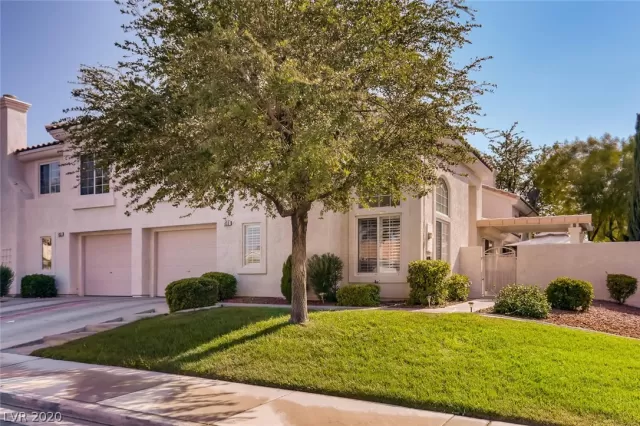 MLS: 2225788 Condo For Sale