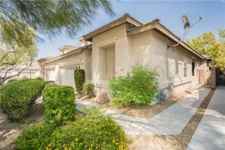 Photo #3: 2225810 Listing