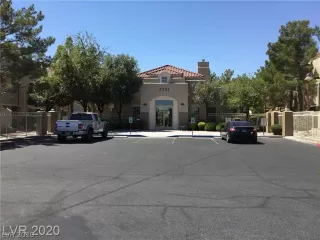 Photo #1: 2225839 Listing