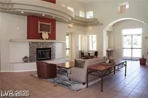 Photo #2: 2225839 Listing