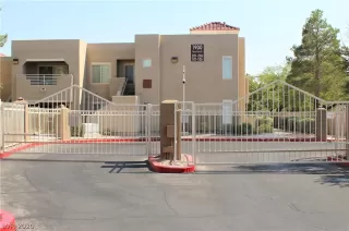 Photo #3: 2225839 Listing