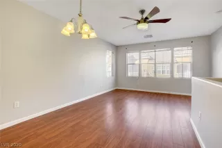 Photo #5: 2225870 Listing