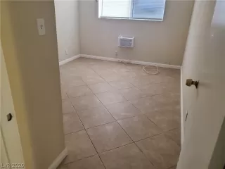 Photo #4: 2225902 Listing