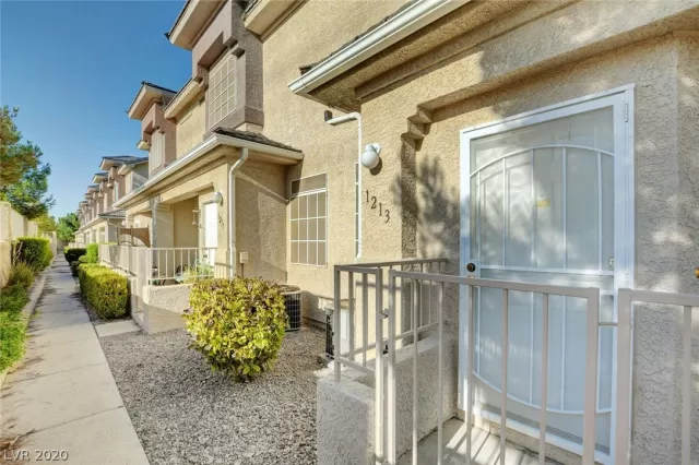 MLS: 2225970 Condo For Sale