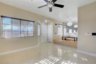 Photo #5: 2225970 Listing