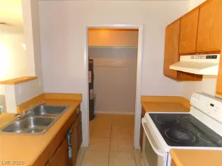 Photo #2: 2225987 Listing