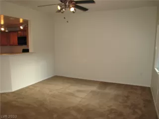 Photo #5: 2225992 Listing