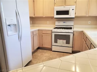 Photo #6: 2226018 Listing 