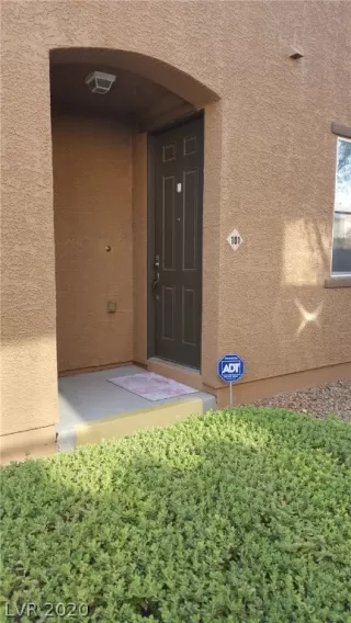 Photo #1: 2226100 Listing