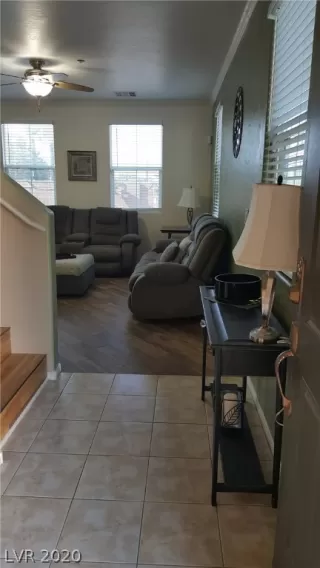 Photo #2: 2226100 Listing