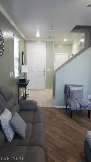 Photo #3: 2226100 Listing