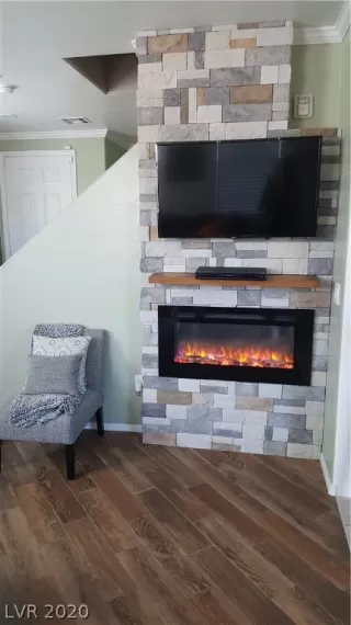 Photo #4: 2226100 Listing