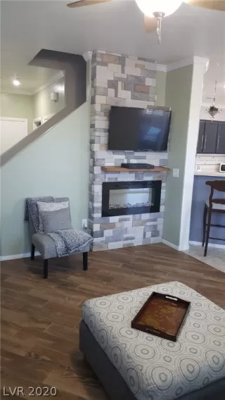 Photo #5: 2226100 Listing